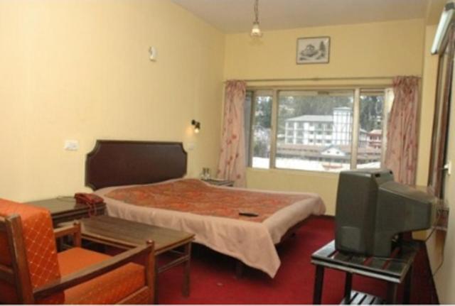 Hotel Preethi Palace Ooty Εξωτερικό φωτογραφία