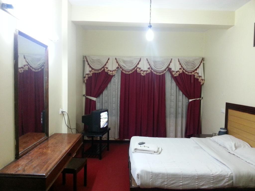 Hotel Preethi Palace Ooty Εξωτερικό φωτογραφία